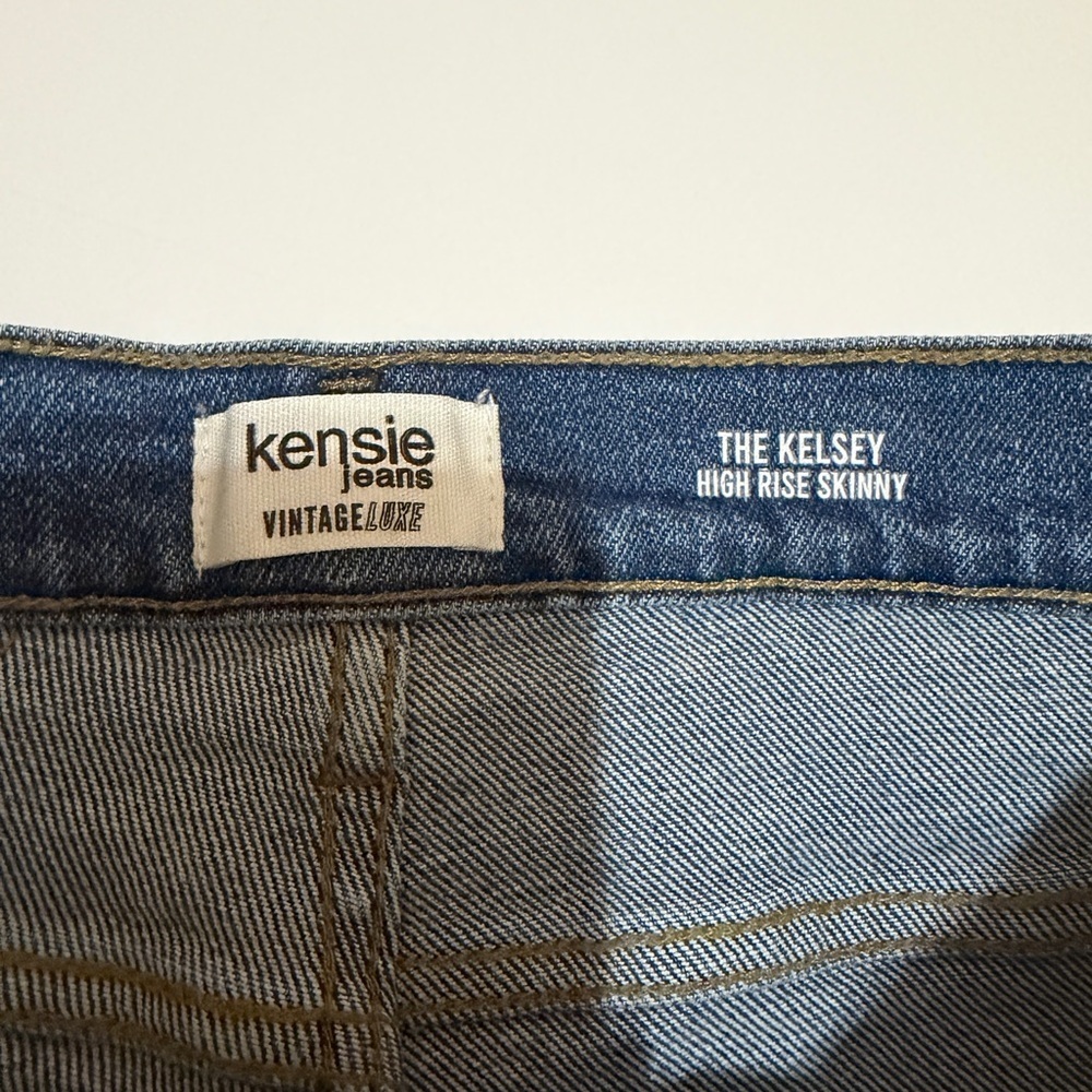 Kensie Light Wash Denim Jeans Size 2/26 - Picture 4 of 4
